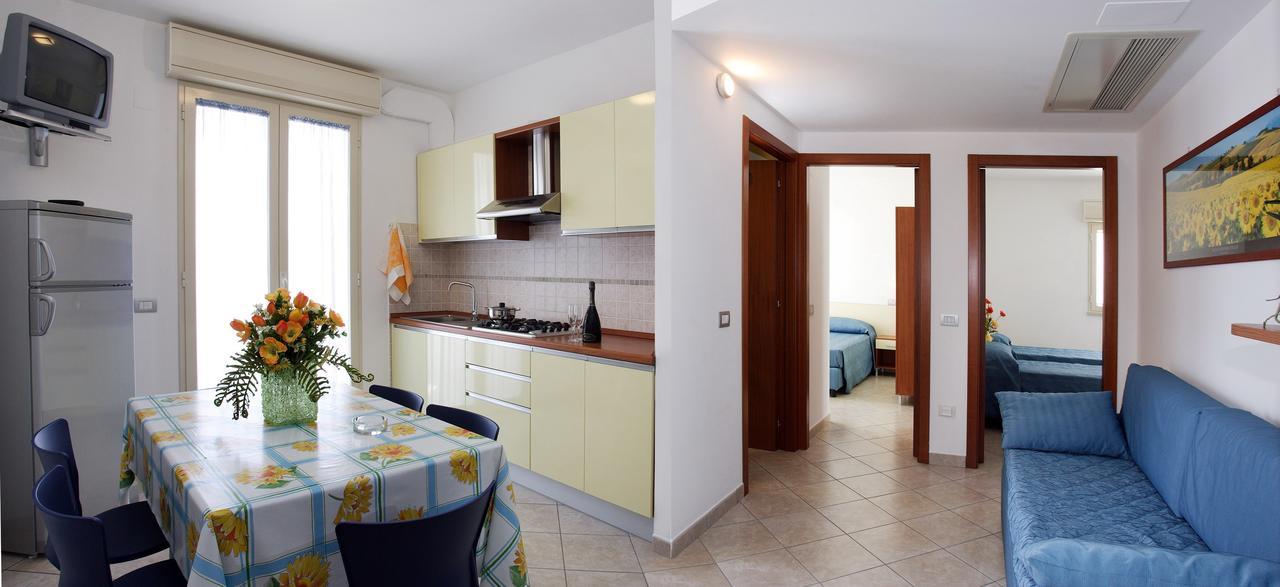 Residence Il Girasole 1 Alba Adriatica Exterior foto